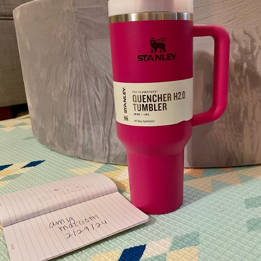 Stanley Fuschia FlowState 40oz Tumbler NWT Ready to Ship